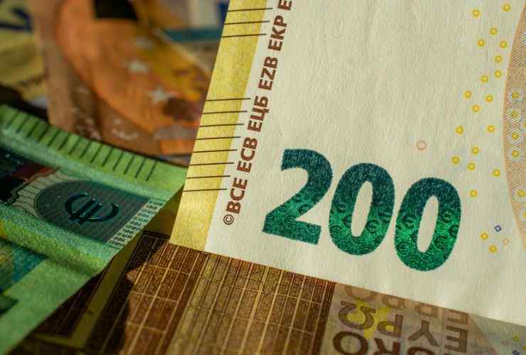 200 euro