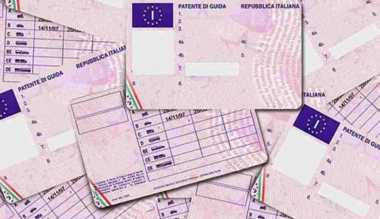 Patente (Ministero delle Infrastrutture e dei Trasporti foto) - www.statodonna.it
