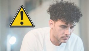 Uomo preoccupato per pericolo