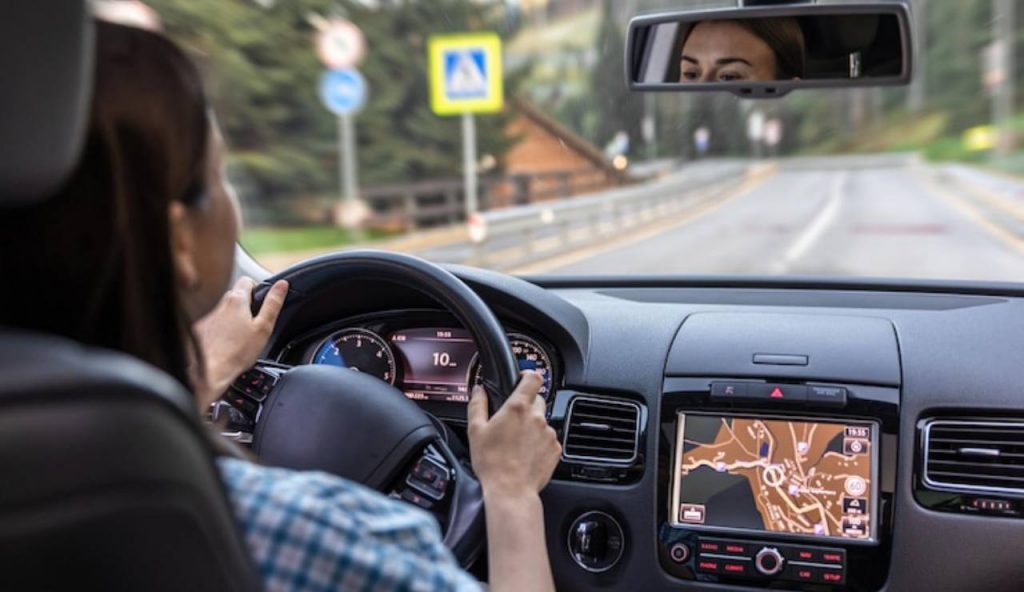 Donna al volante