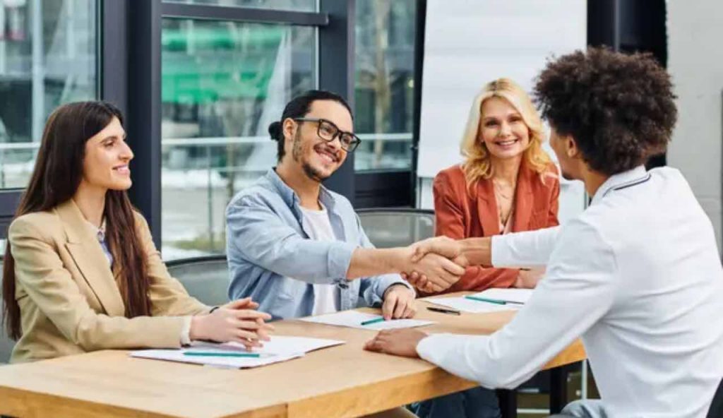 Lavoratore cercasi indeterminato 28mila euro stipendio