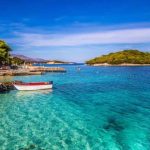Vacanze estiva meta economica persone prenotando