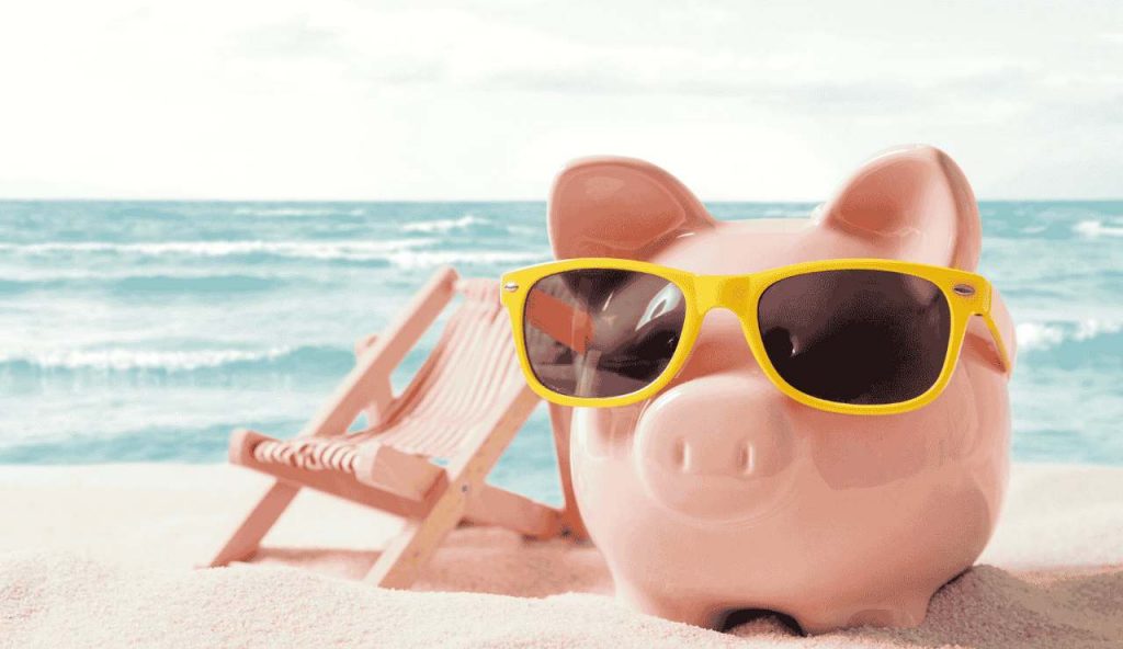 salvadanaio vacanza low cost spiaggia