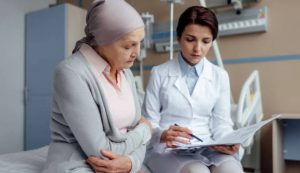 Malata di cancro (Depositphotos foto) - www.statodonna.it